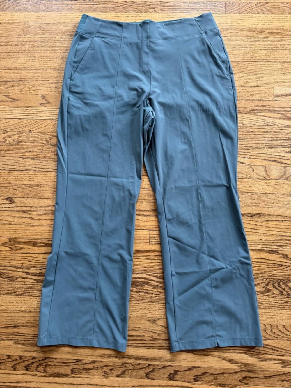 Athleta Cosmic Crop Kick Pants